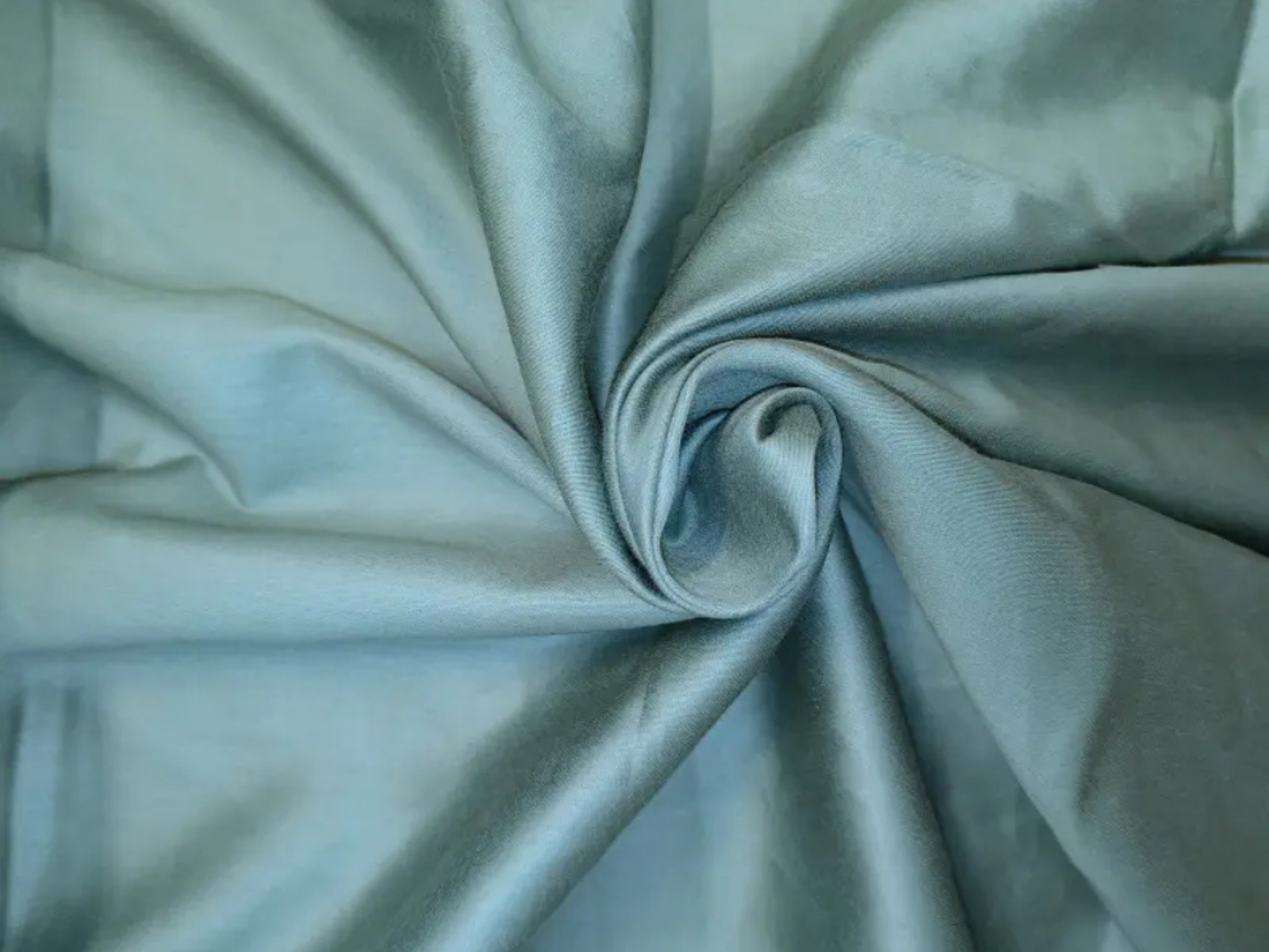 300 TC, Solid, Tea Green, 100% Cotton King Size Bedsheet with Quilted Pillow