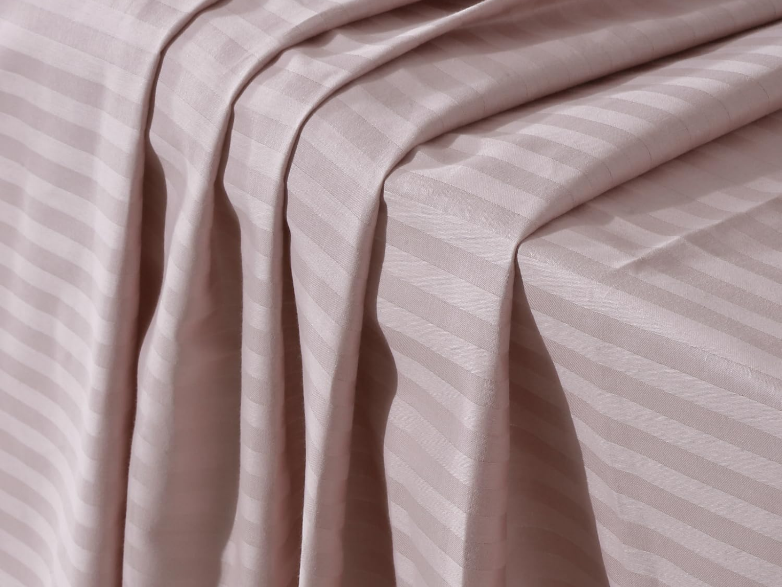 300 TC, Solid, Cameo Rose, 100% Cotton King Size Bedsheet